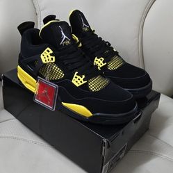 Jordan 4 Retro 