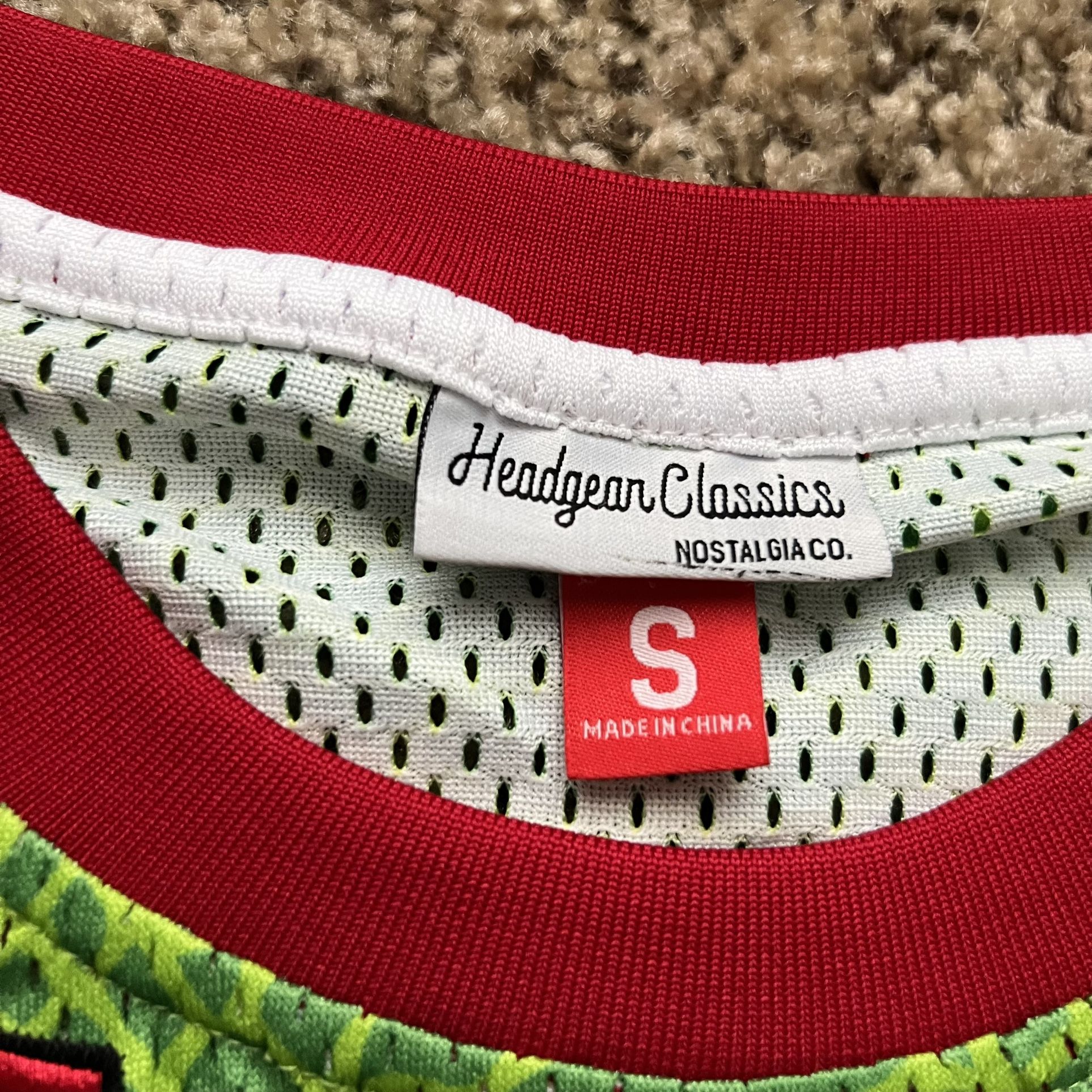 Headgear Classics Kobe Bryant Grinch Edition Jersey Size S Mens