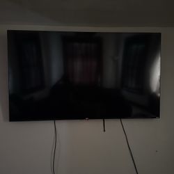 70’ Flat Screen Onn Tv 