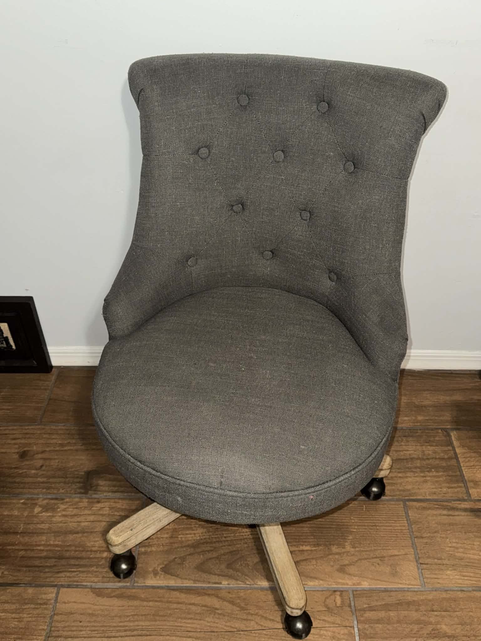 OSP Home Furnishings Hannah Tufted Office Chair