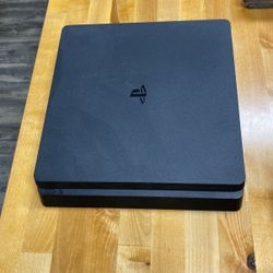 ps4 w 2 games