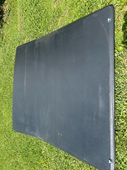 GMC Truck bed cover