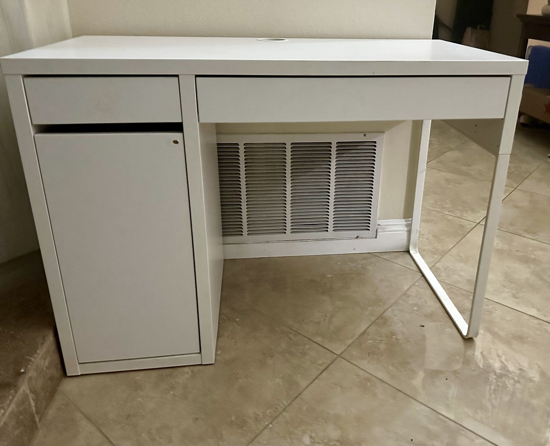 Desk Ikea White