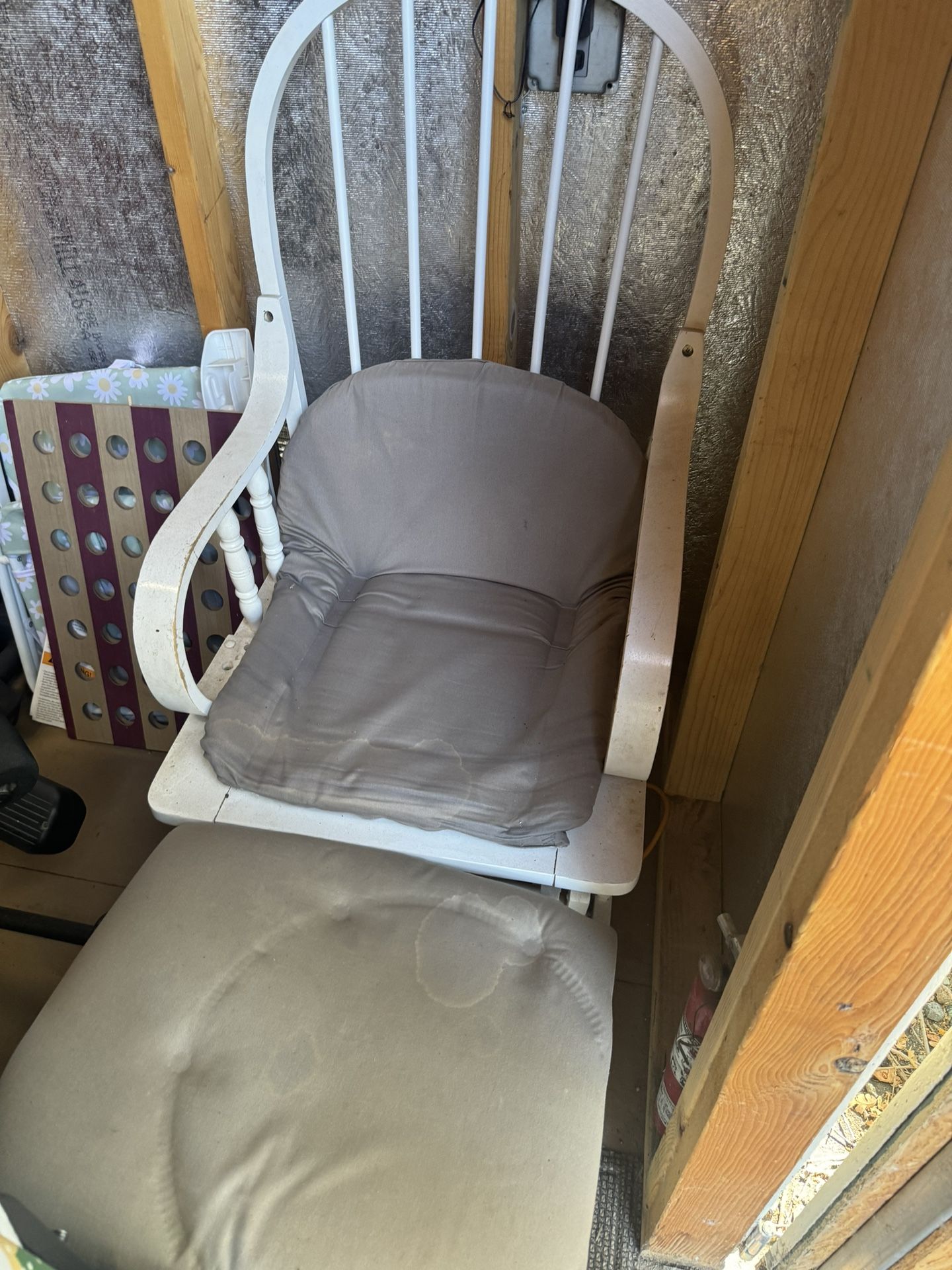 Project Rocking Chair With Foot Rest 
