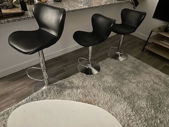 Bar table - barstool/ lamp/ mirror