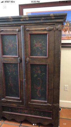 Antique chest drawer