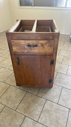 Kitchen Cabinet Solid Wood