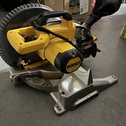 Dewalt 10”chop Saw With Cord 