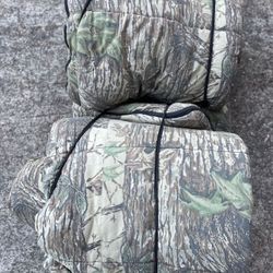 Big Camoe Sleeping Bags Great For Camping 