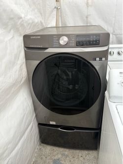 Like New Samsung 2023 Front Loader Washer