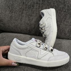 Vans Shoes Size 6 Woman