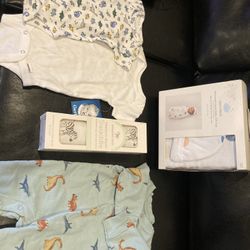  New Baby Clothes And Some Toys Each Pictures Is 10$ 