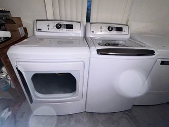 Washer and dryer set // Lavadora y secadora