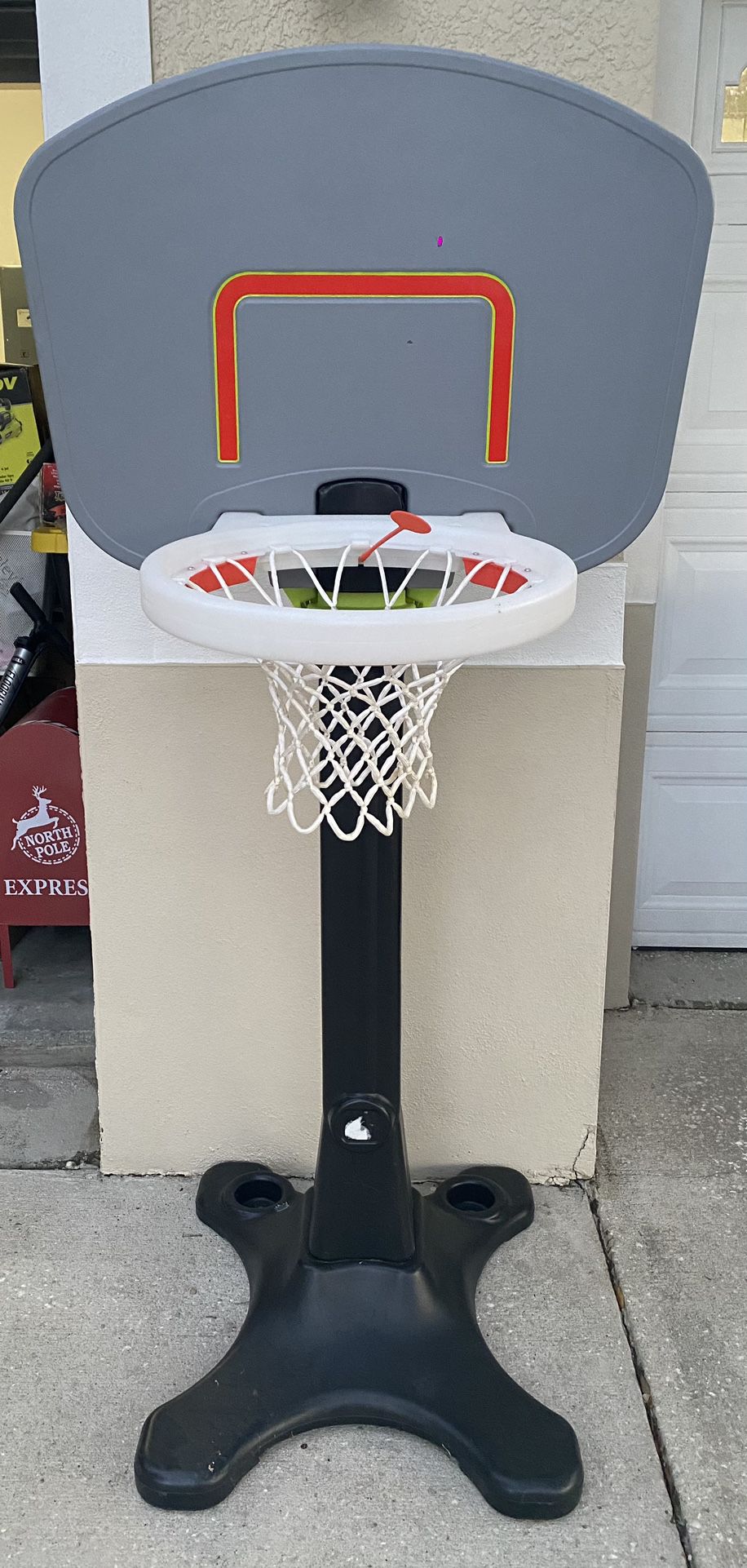 kids adjustable basketball hoop with light up hoop