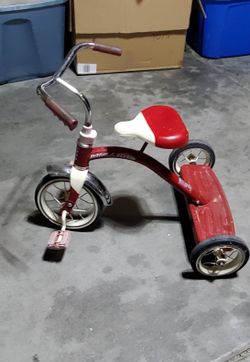 Vintage Style Tricycle Radio Flyer 
