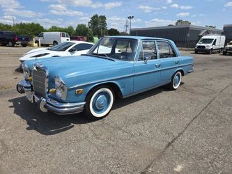 1968 MERCEDES BENZ 250S