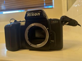 Nikon AF N6006 And Speedlight SB-24