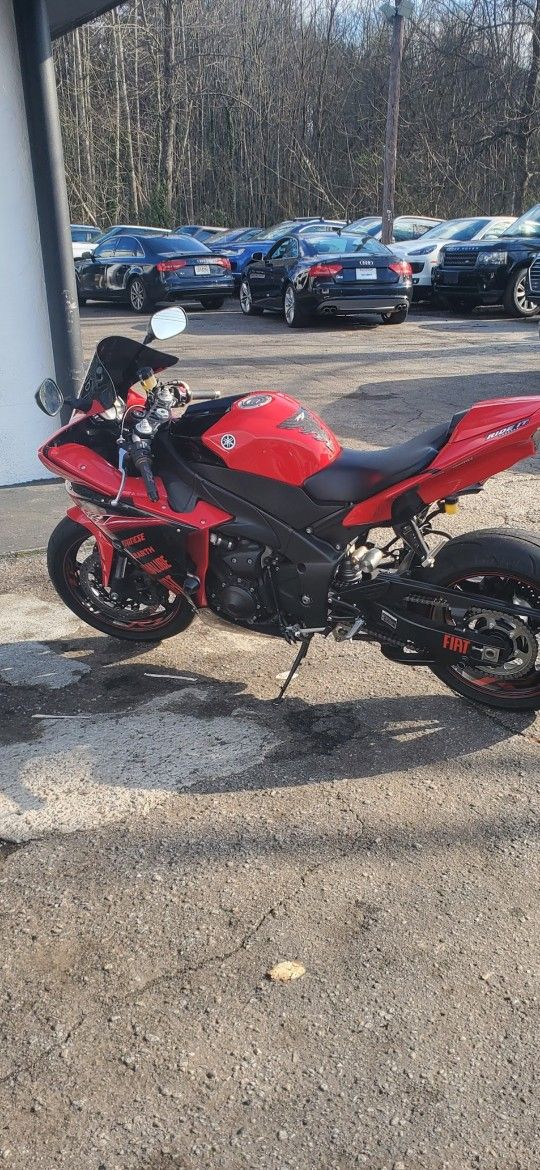2013 Yamaha R1