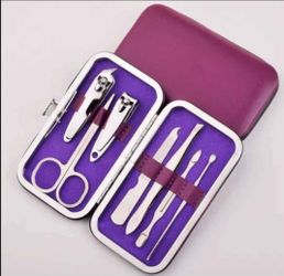 Travel nail set