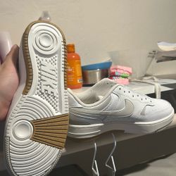 Nike Air Force 1 Reacts 