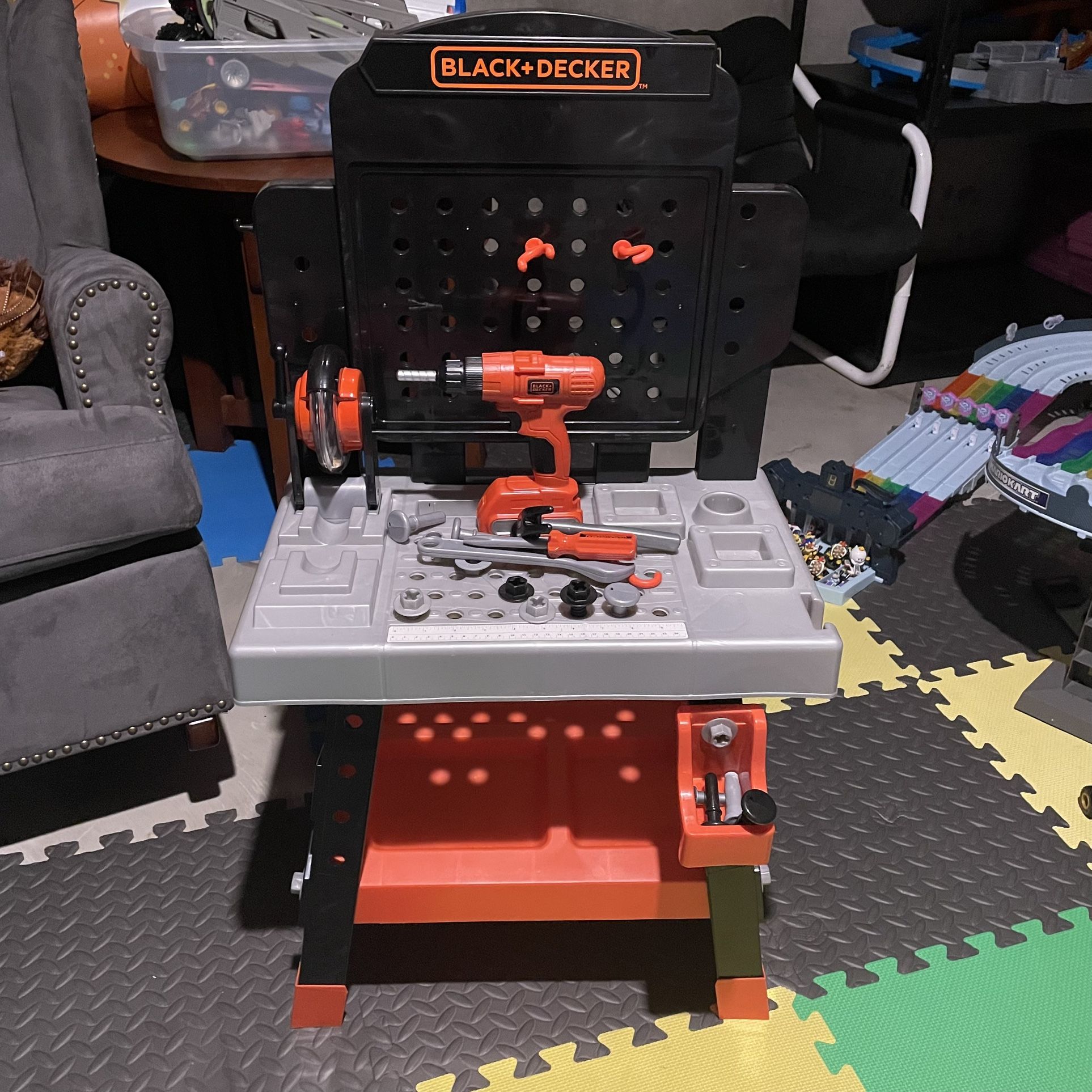 BLACK+DECKER Ready to Build Workbench Kids Tool Bench