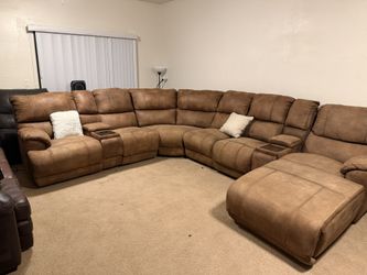 Large Reclining Sectional Couch