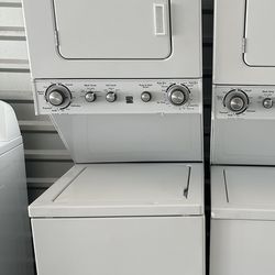 24’’ Kenmore Stackable Washer and Dryer 