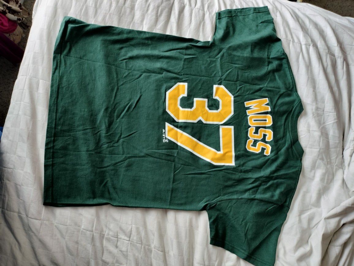 Oakland A's Shirt, Moss # 37 Men's M. Like You $10