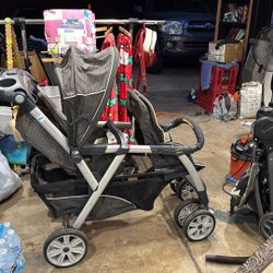 Chico Double Car Seat