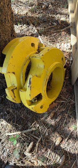 John Deere wheel weights for 2 cylinder  tractor s