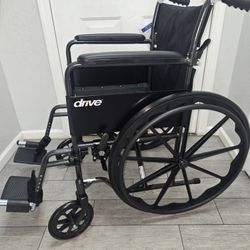 Drive Medical Silver Sport 1 Folding Transport Wheelchair, Silla De Ruedas
