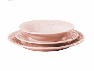 Brandnew plates set