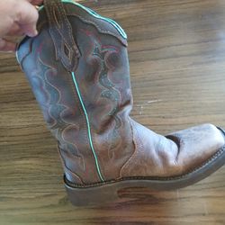 Women's  Size 8 1/2 B Justin Boots