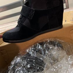 Skechers Women Shoes Size 9.5