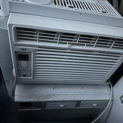 2 Windows Air Conditioner 