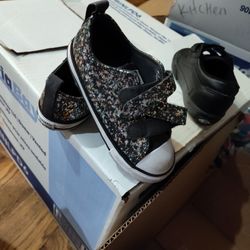 Toddler Converse Size 9