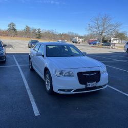 2016 Chrysler 300 Limited Fully Loaded