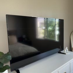 *MOVING_SALE* || Insignia 50” TV