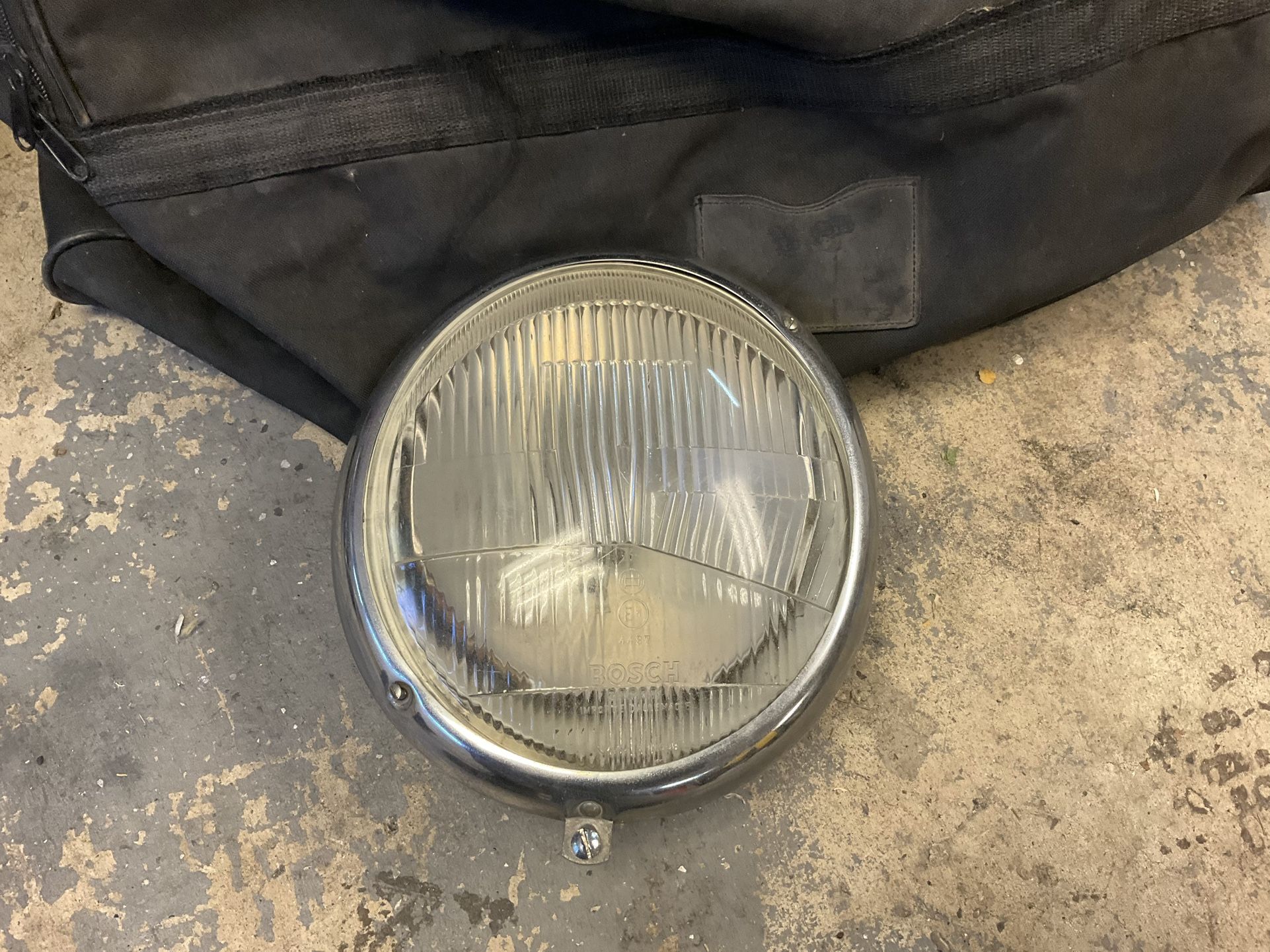 Bosch Fluted Head Light.