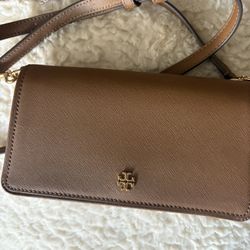 BRAND NEW Tory Burch Crossbody Bag. 