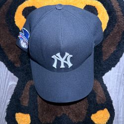 Supreme NY Yankees 47 Brand Navy 5 Panel Hat