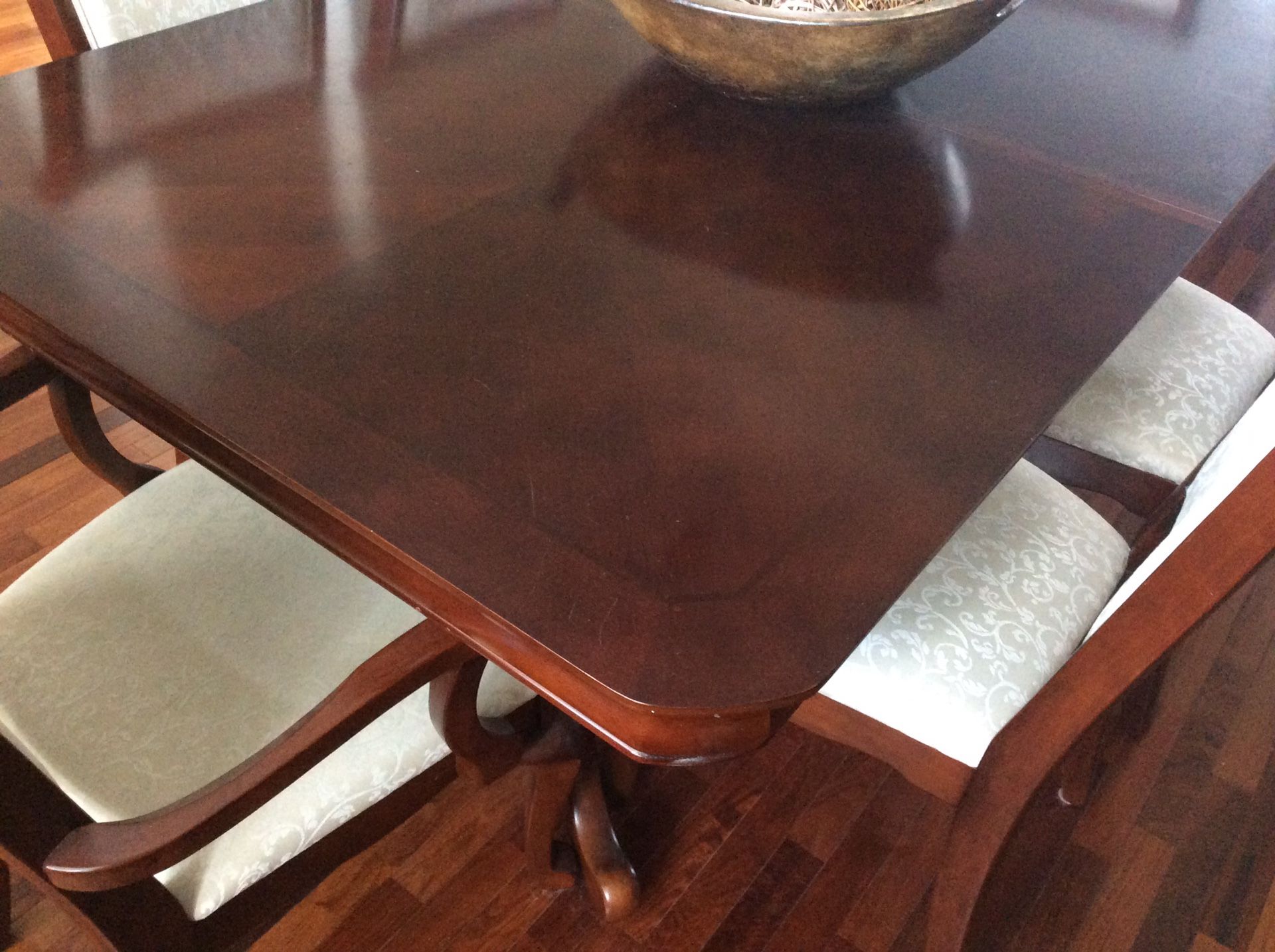 Havertys Dining Set/ Table + 6 Chairs for Sale in Ponte Vedra Beach, FL