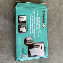 Cabinet Door Trash Can Mounting Kit