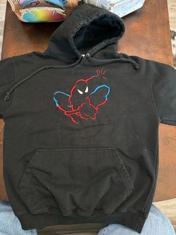 Marvel Spider-Man Embroidered Black Hoodie – Men’s Medium