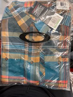 Oakley flannel