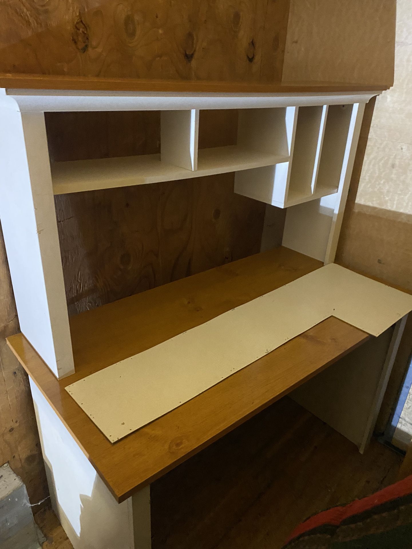 White Desk