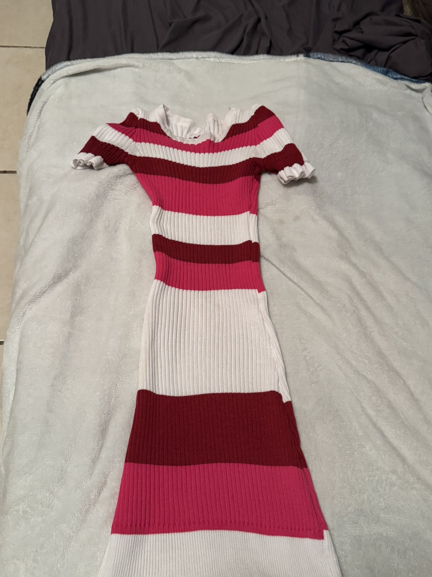 Cable Stitch Women’s Ribbed Short Sleeve Rib-knit Dress Multi-Stripe Pattern Size Small