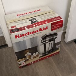 Kitchen Aid Mixer 