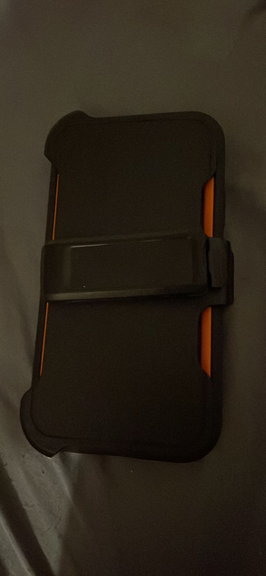 iPhone 11 Otterbox With Clip