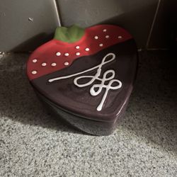 strawberry, Ceramic Trinket Box